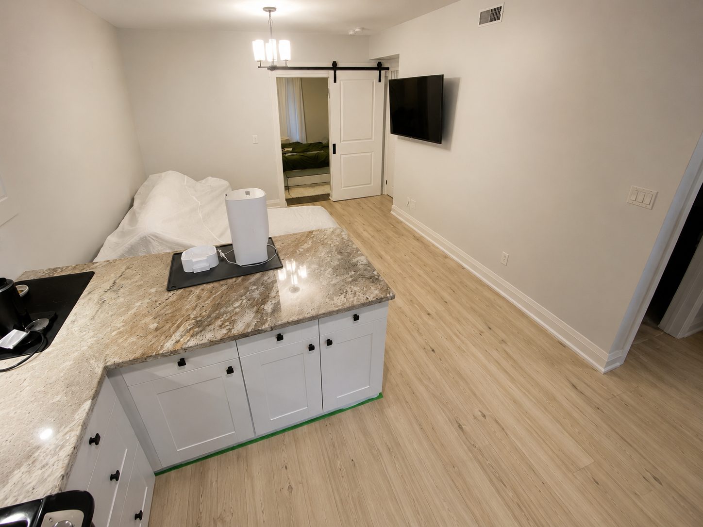 Laminate — Scarborough