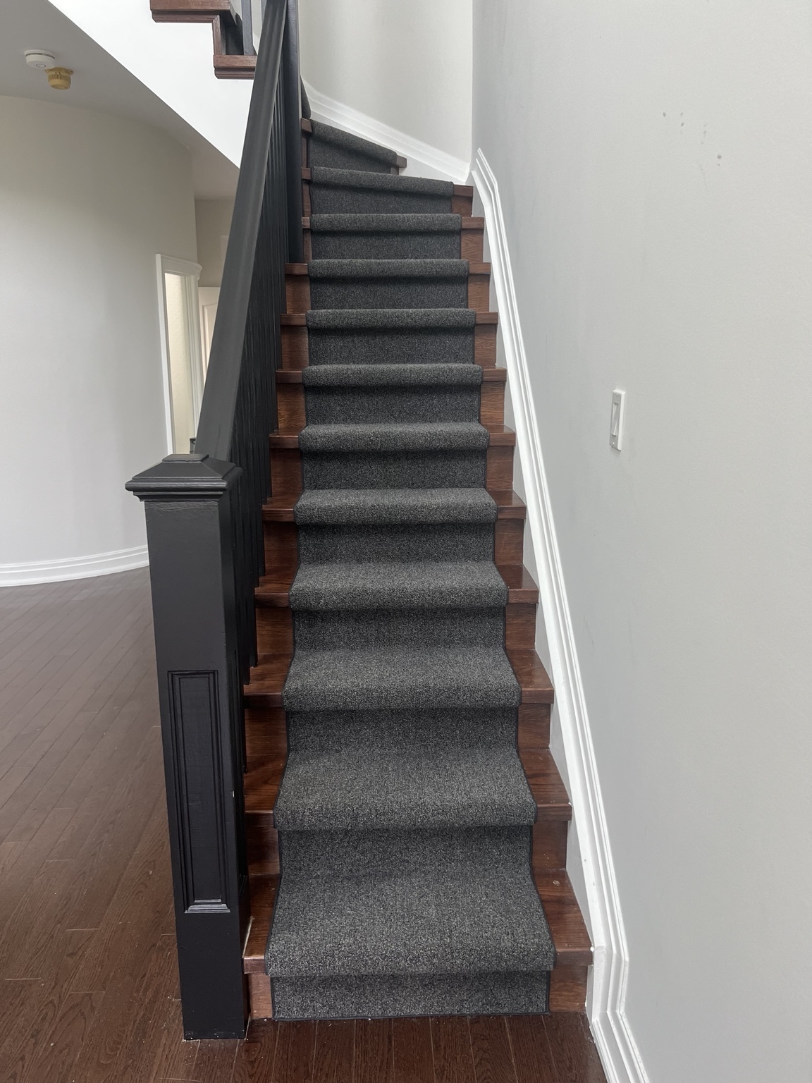Bordered Wool Runner — Riverdale