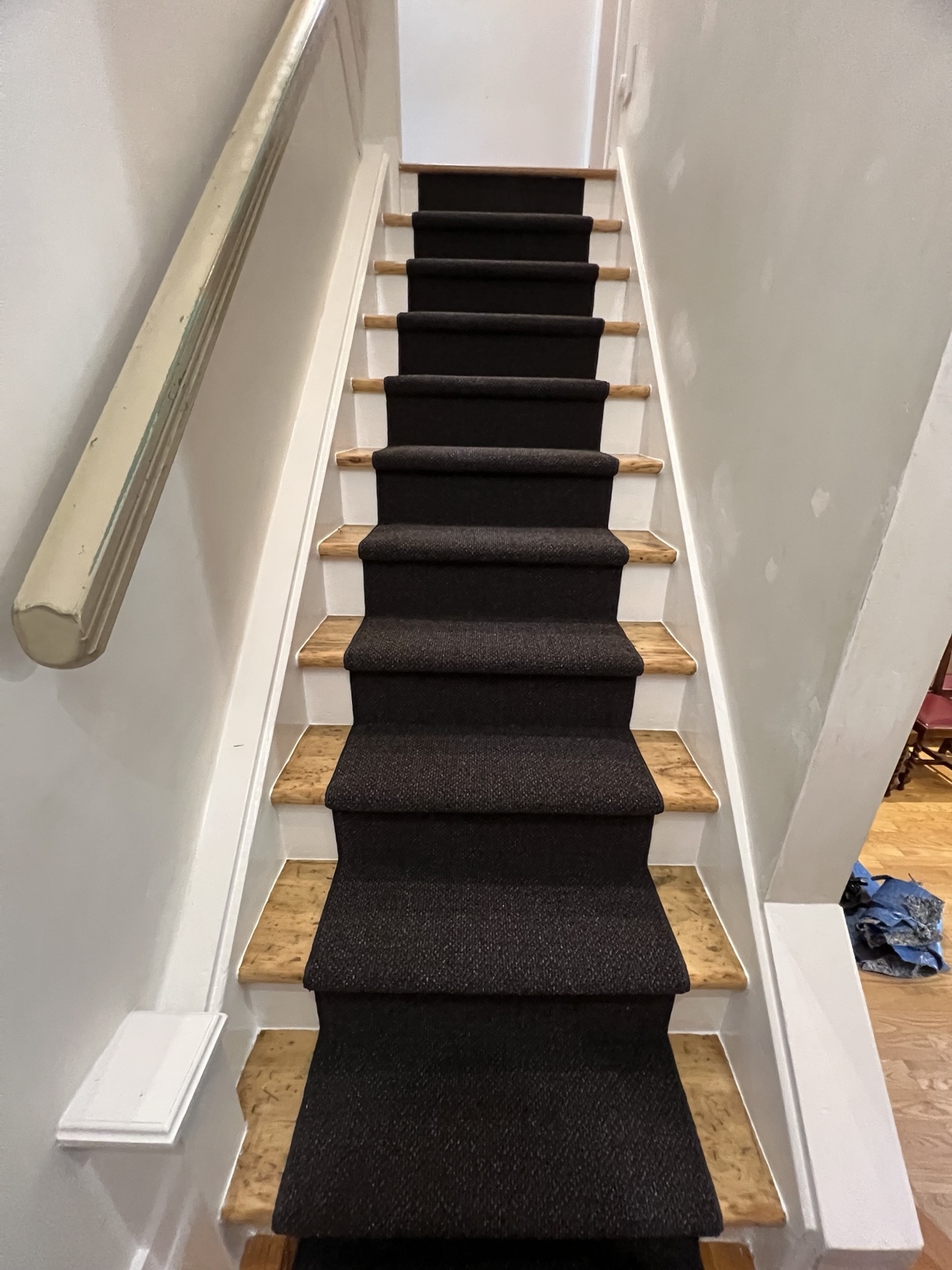 Solid Nylon Runner — Etobicoke
